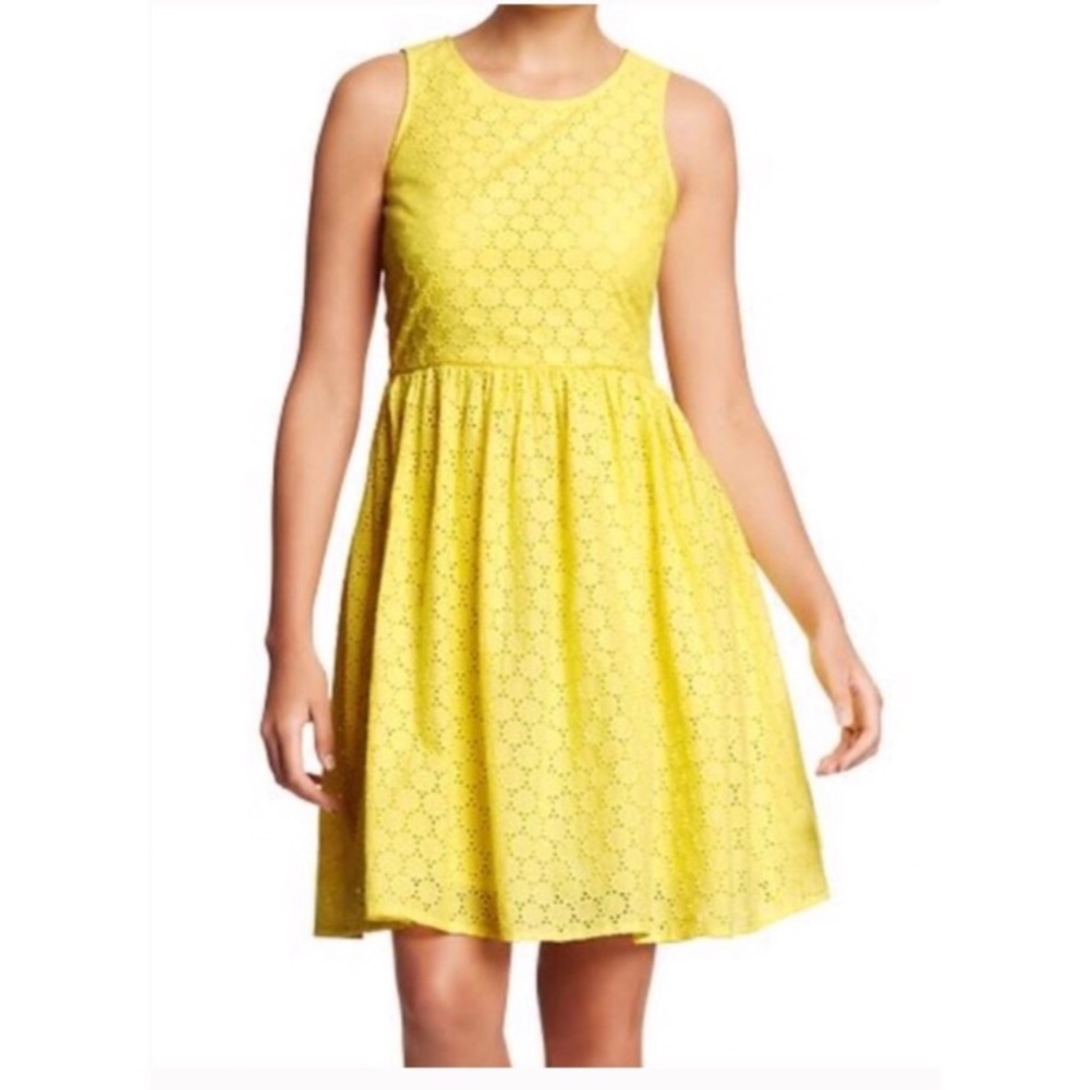 Yellow dress